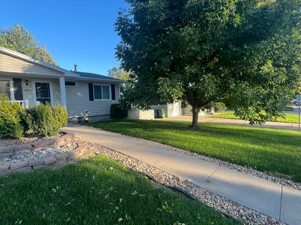 4207 Linden Dr, Kearney, NE 68847