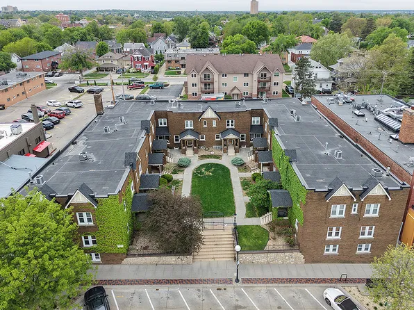 5017 Underwood Ave APT 7, Omaha, NE 68132