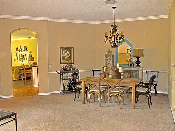 4th image of 843 Shadowmoss Dr