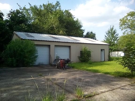 2nd image of 12841 Gladden Dr