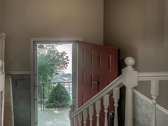 3rd image of 12952 Chandler St
