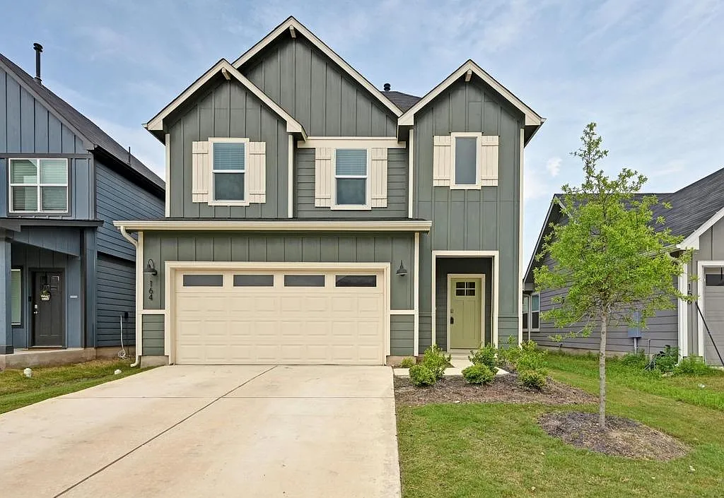 4 bed, 2.5 bath, 1972 sqft, $1,950 — Photo 1
