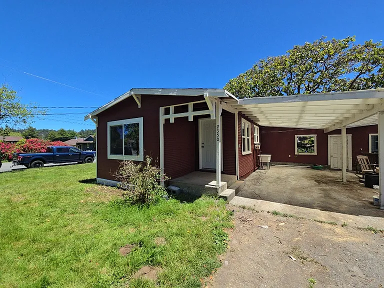 2350 Eye St — Photo 2