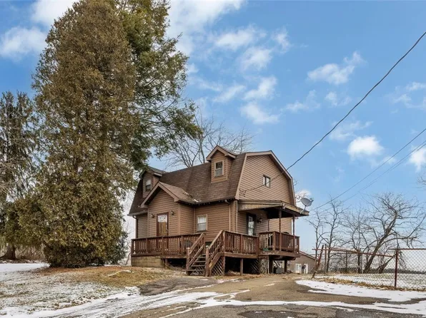 3601 Outlook Dr, West Mifflin, PA 15122