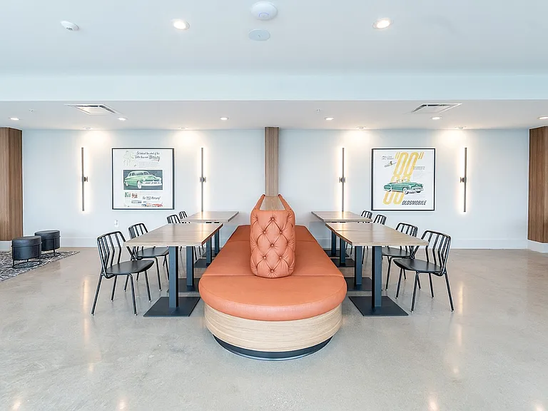 4th & 5th Rooftop lounge
