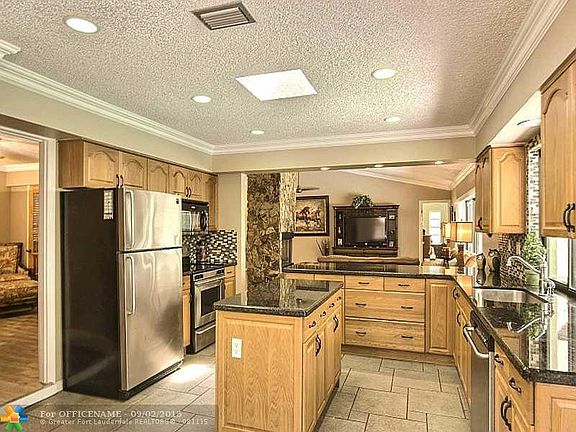 3rd image of 6116 NW 63rd Way