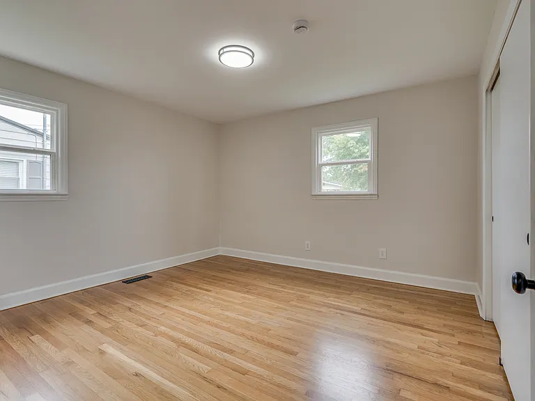 1210 Thomas Blvd — Photo 14