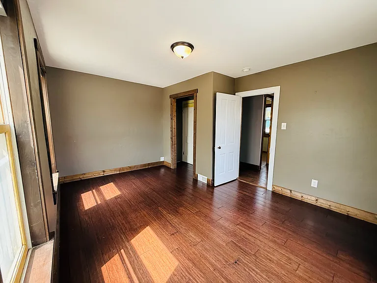 610 Poplar St — Photo 16