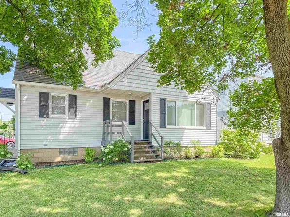 3215 E Washington St, East Peoria, IL 61611