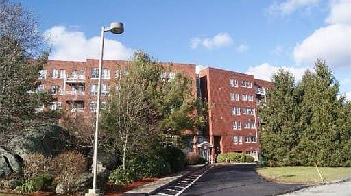 1st image of 160 Burkhall St Unit 103
