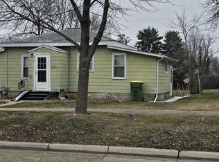 913 W Main St, Pipestone, MN 56164