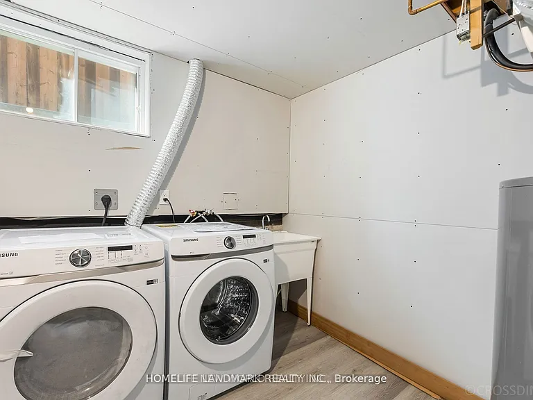 25 Lansbury Dr — Photo 24