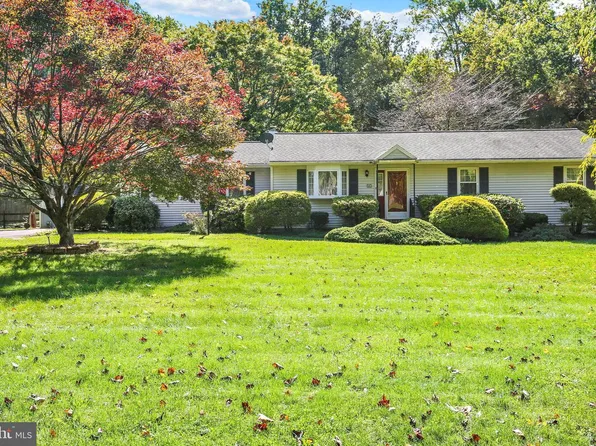 57 Conrad Rd, Fleetwood, PA 19522