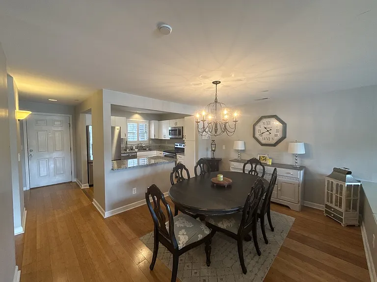 9817 Emerald Point Dr #8 — Photo 7