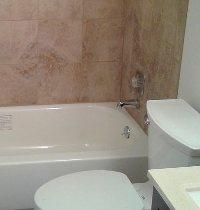 5th image of 2822 Collins Dr #2822