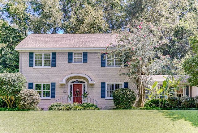1st image of 1449 Parkside Dr