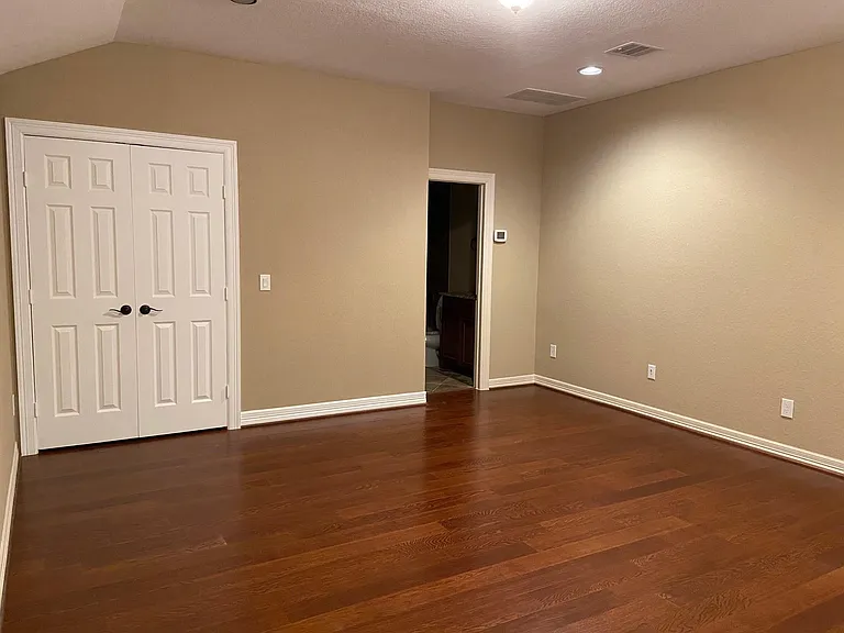 5014 Fairford Dr — Photo 35