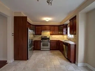 120 Railroad St #33 Photo 1