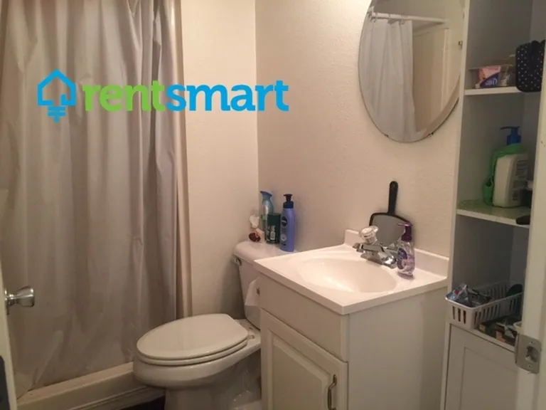 329B McLeod Ave — Photo 9