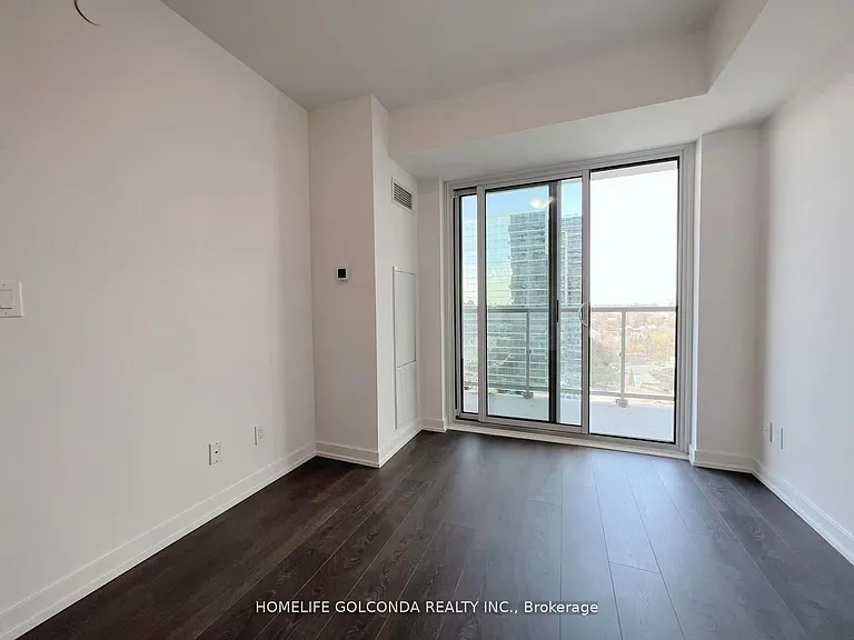 2031 Kennedy Rd #1121 — Photo 8