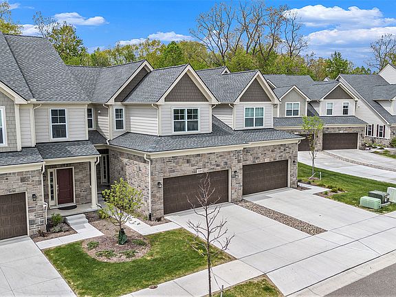 3rd image of 3328 Roseford Blvd