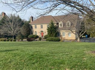 10004 Thompson Ridge Ct, Great Falls, VA 22066