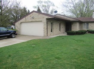 1986 Arrowhead Dr, Beloit, WI 53511