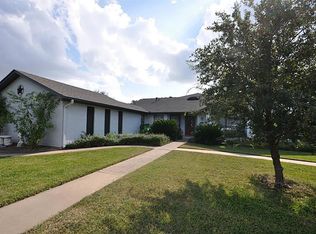 6320 Westcreek Dr, Brookside Village, TX 77581