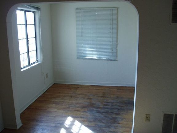 4th image of 4110 Silver Ave SE APT 4