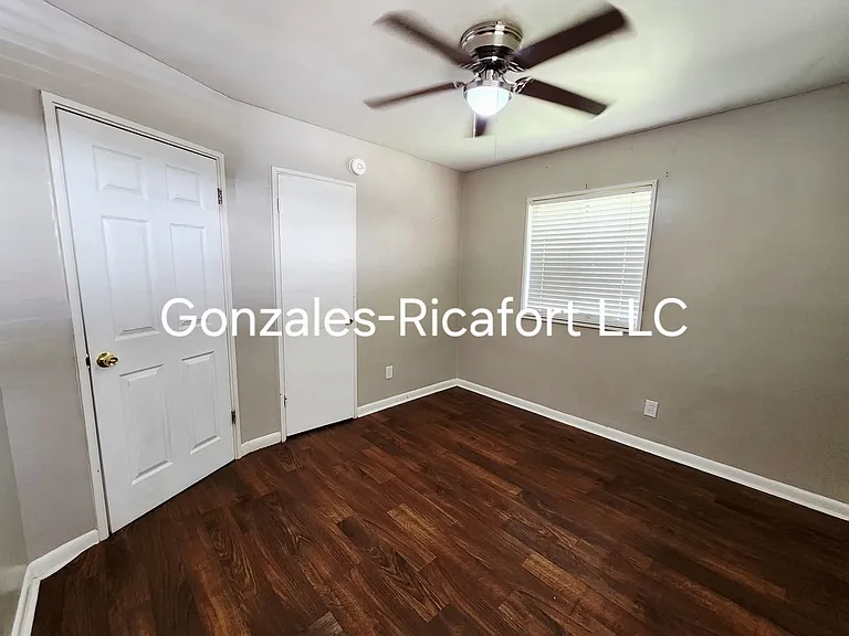 4107 Latimer Ln — Photo 10