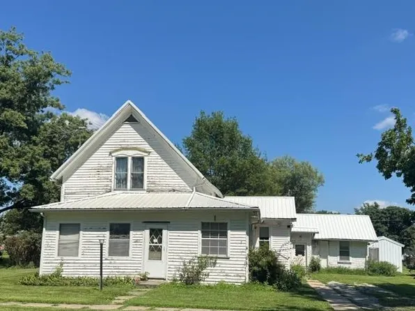 205 N Hamilton St, Keota, IA 52248