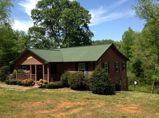 153 Beulah Ln, Murphy, NC 28906