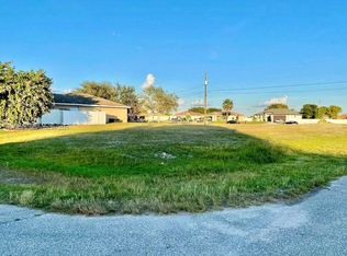 2117 NE 9th Pl, Cape Coral, FL 33909