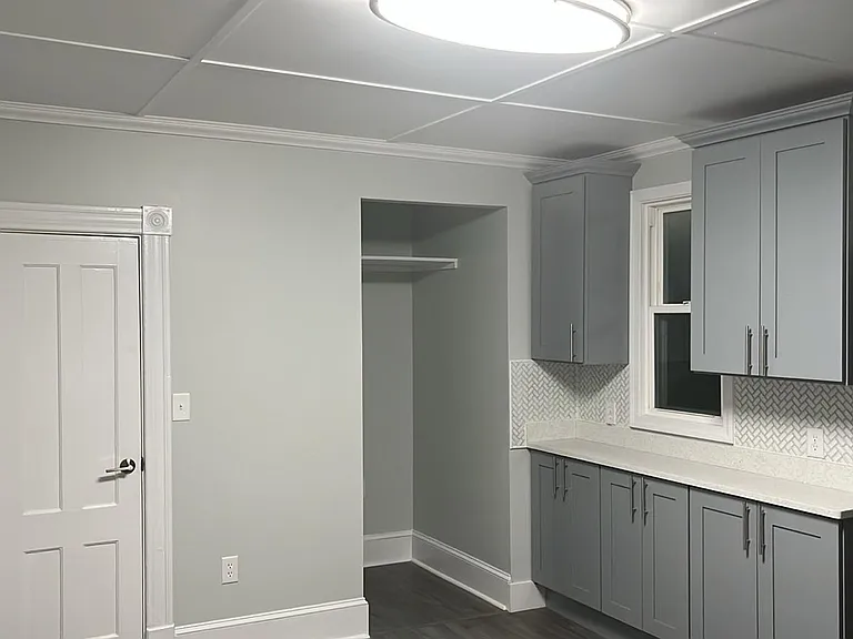 130 Perkins Ave — Photo 3