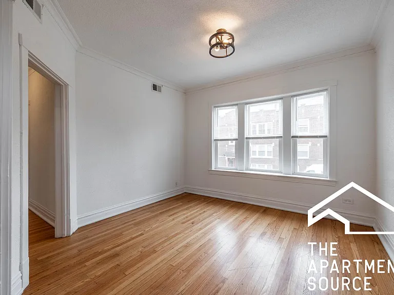 4652 W Palmer St #1 — Photo 7