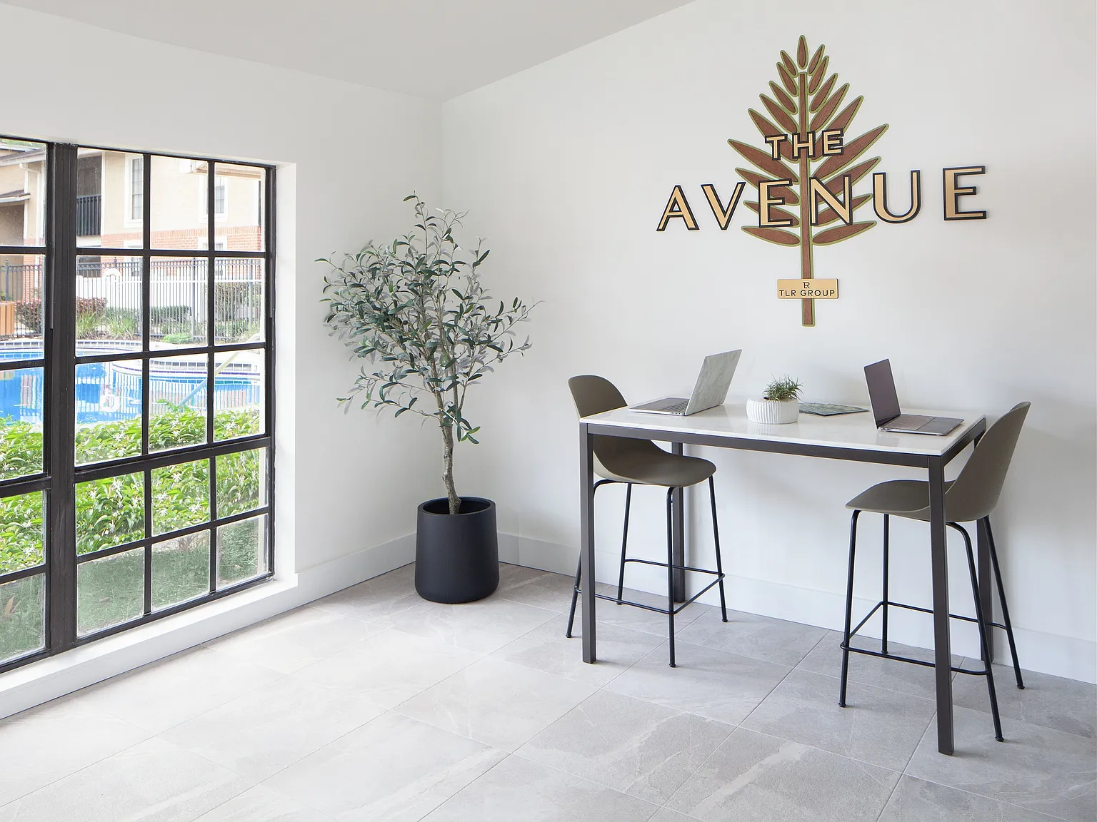 The Avenue Apartments — Photo 4