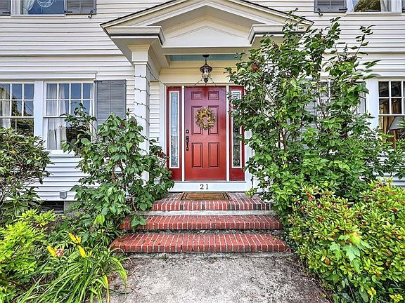 3rd image of 21 Blaisdell Ave