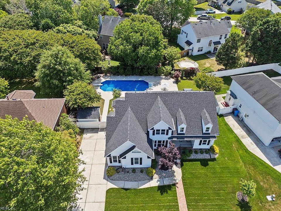 1st image of 737 Sand Willow Dr