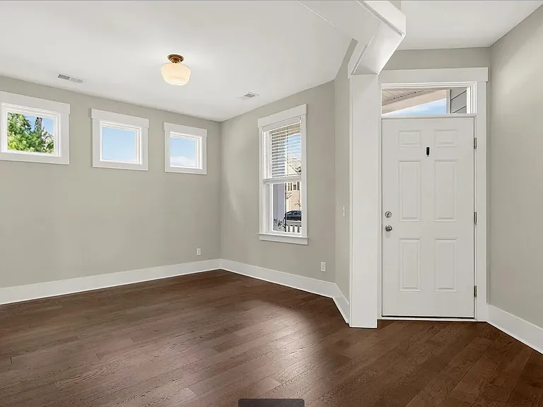2081 Utsey St — Photo 13