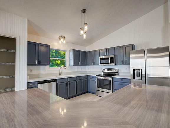 5th image of 3538 Cove Lake Ln