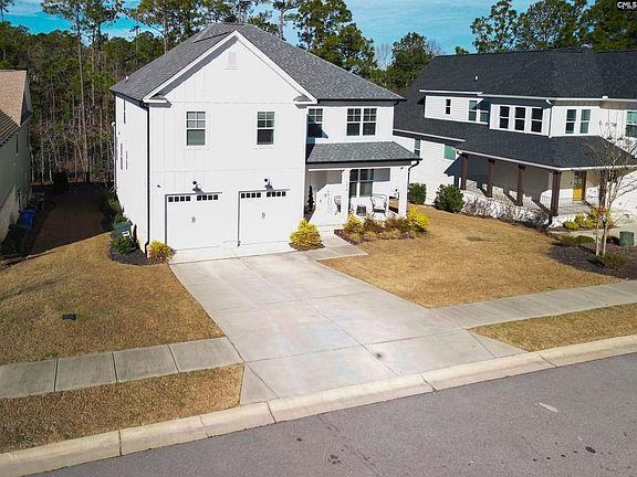 2nd image of 204 Sapphire Gem Ln