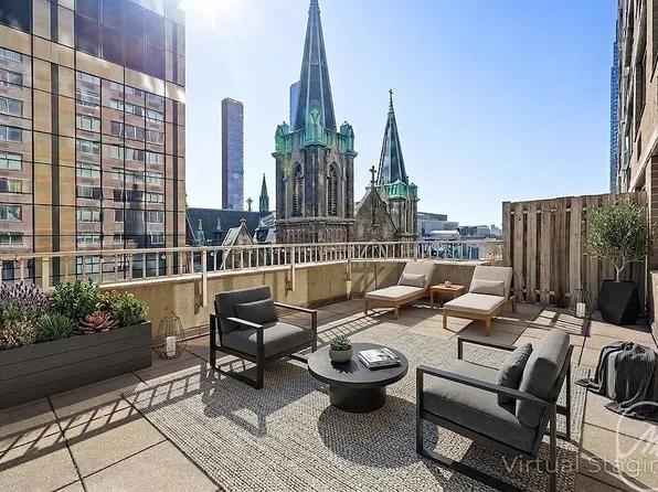 561 10th Ave, New York, NY