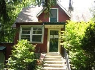 148 Wildwood Rd, Algonquin, IL 60102