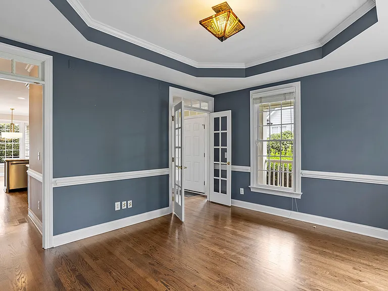 Office with trey ceiling