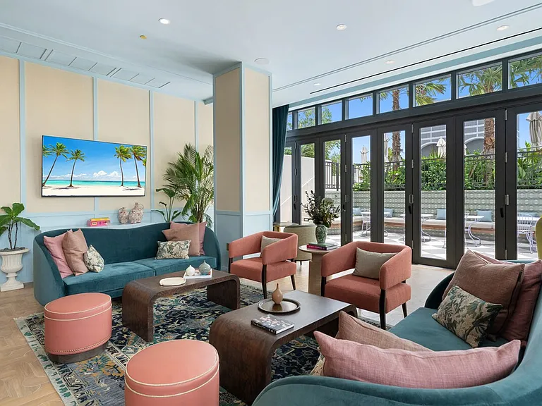 Building's Lounge