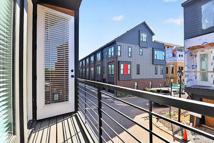 2158 N Graham St — Photo 29