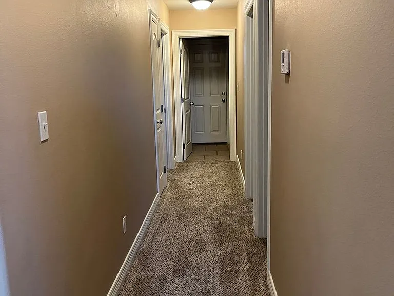 419 Jordan Dr — Photo 15