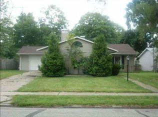 1148 Helmen Dr, South Bend, IN