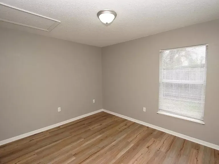 11382 Aston Hall Dr S — Photo 22