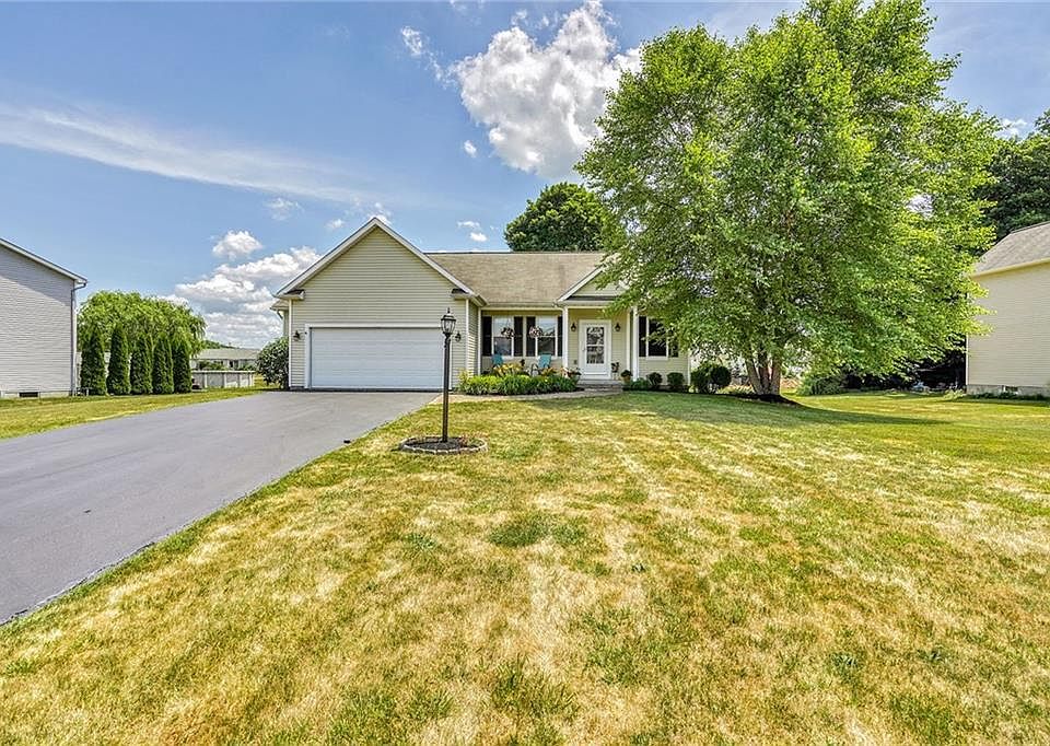 1st image of 1428 Mountain Laurel Ln